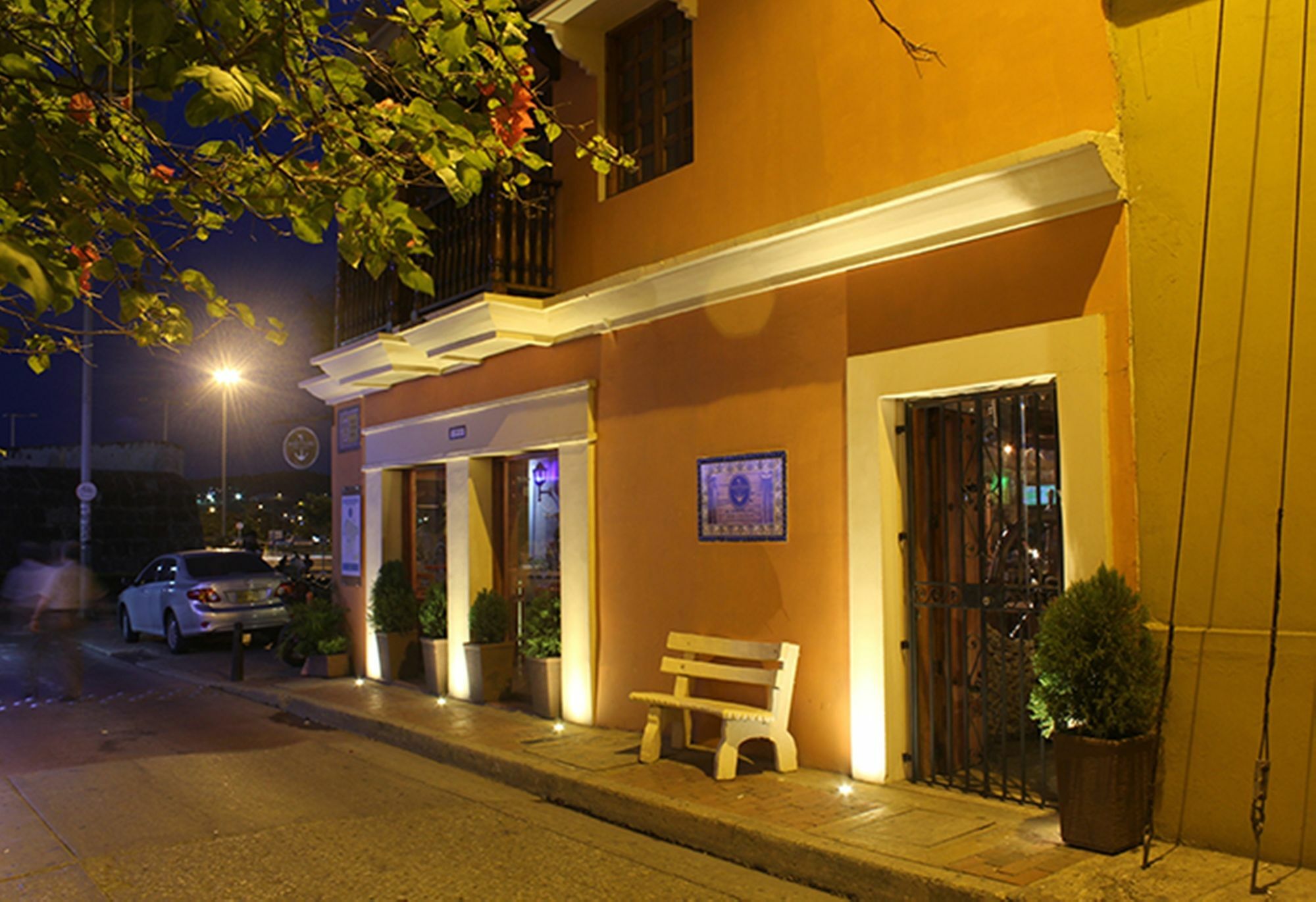 Hotel Nautilus Plaza Hotel 4*