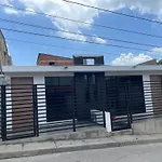 Apartamento Amoblado 3 Habitaciones En Barrio La Campina