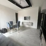 Apartamento Amoblado 3 Habitaciones En Barrio La Campina