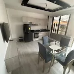 Apartamento Amoblado 3 Habitaciones En Barrio La Campina