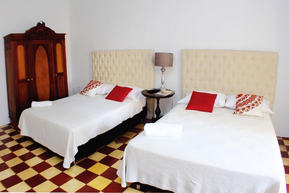 El Claustro House Hotel