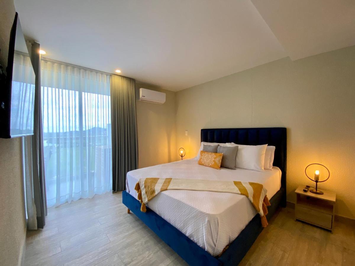 Dominique By Q Apartahotel *