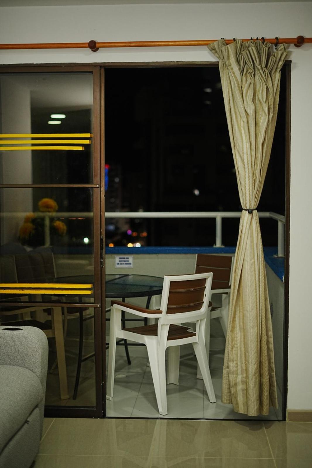 Frente Al Mar, Boca Grande Apt1105 Cartagena