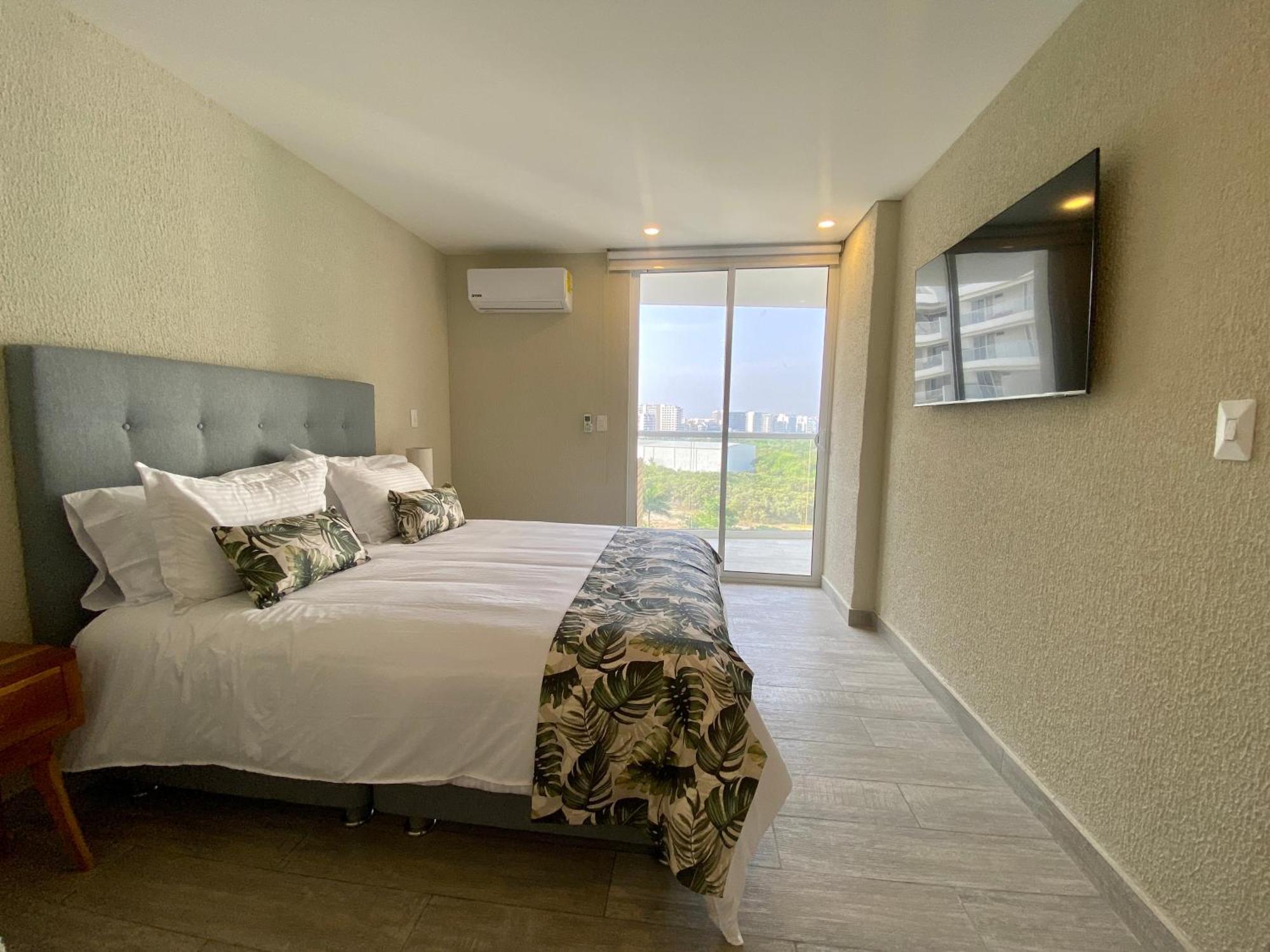 Apartahotel Dominique By Q