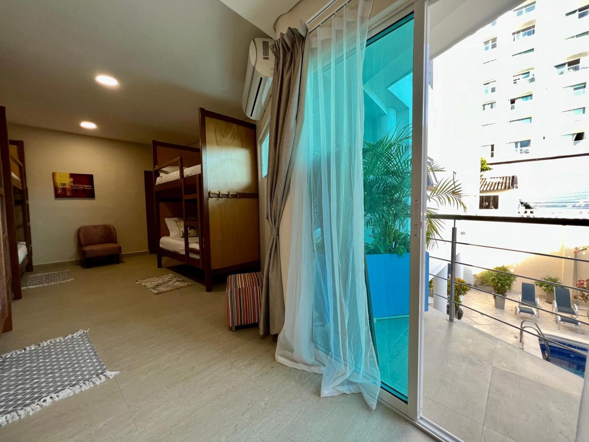 Hotel Charme 64 Boutique 4*