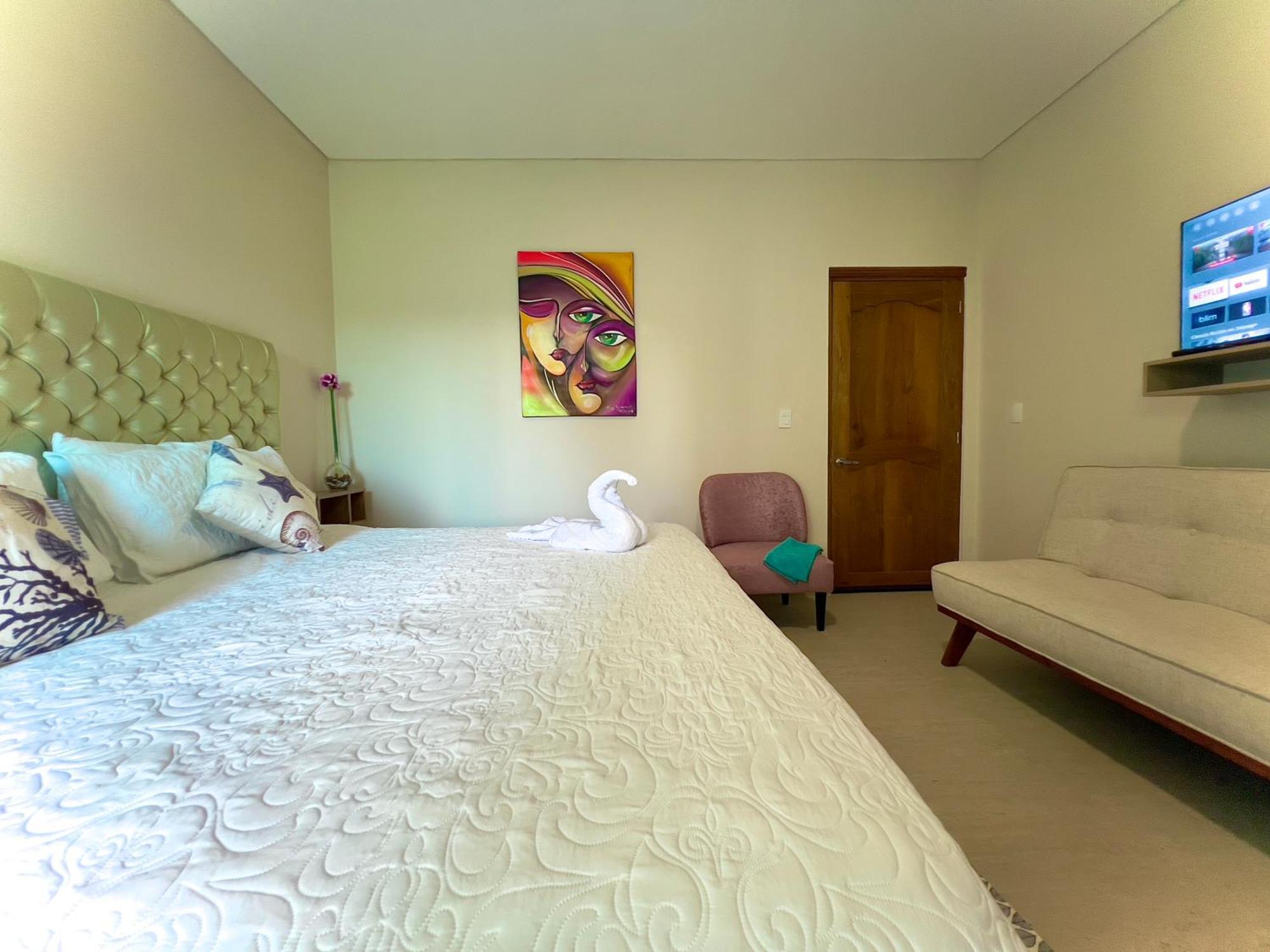 Charme 64 Boutique 4*
