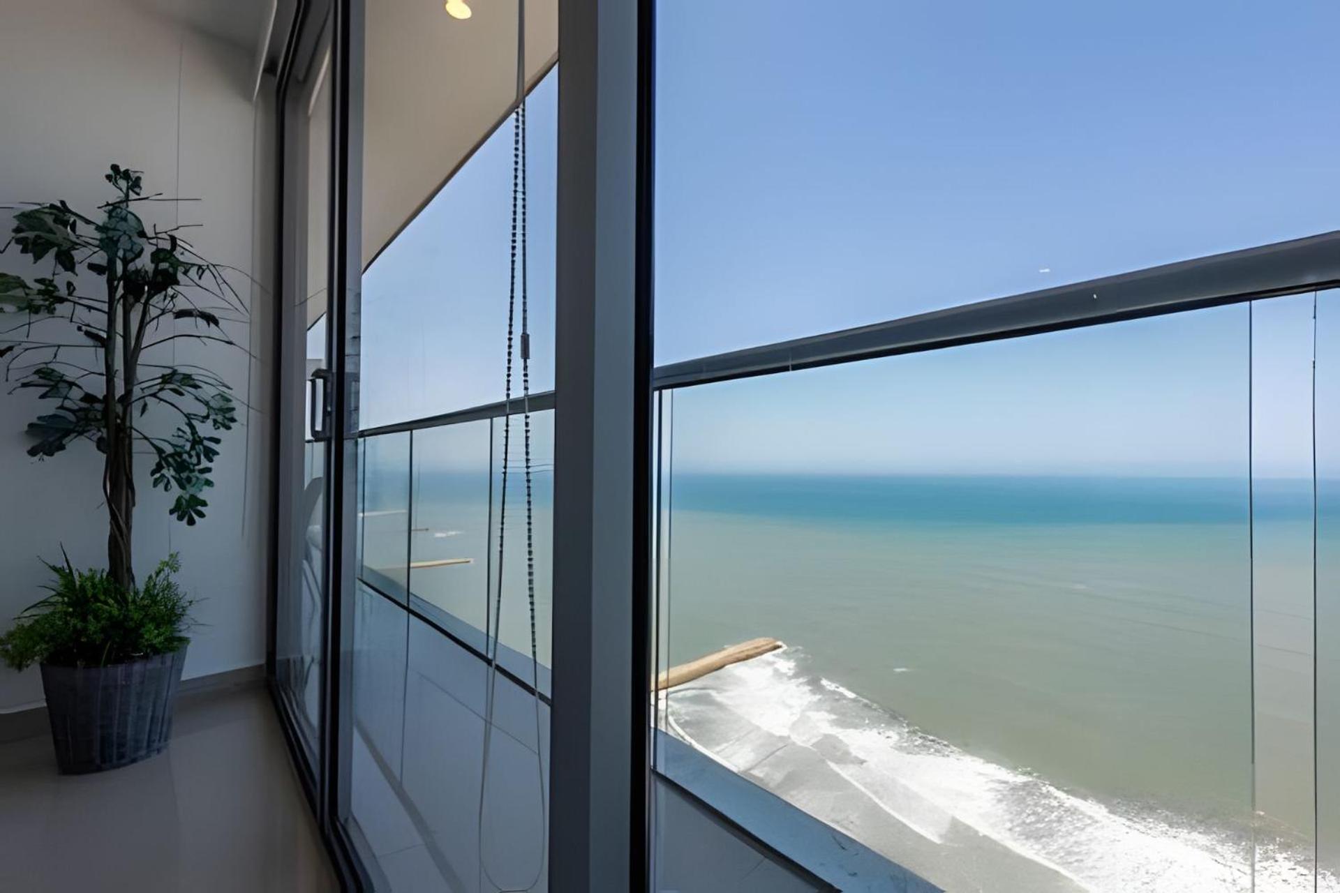 Awesome Sea View “morros City” 29th Floor 2r/3br Cartagena