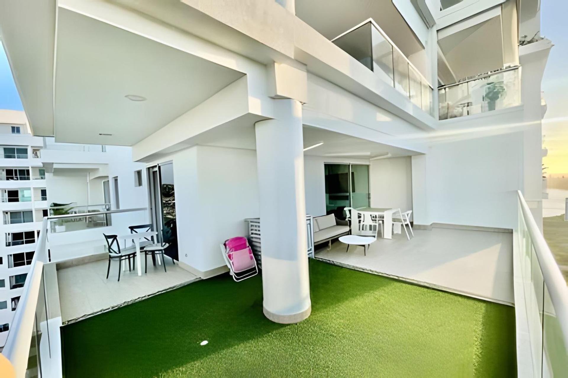 Apartamento Panoramic Sea View 2 Br/pool, Gym Cartagena