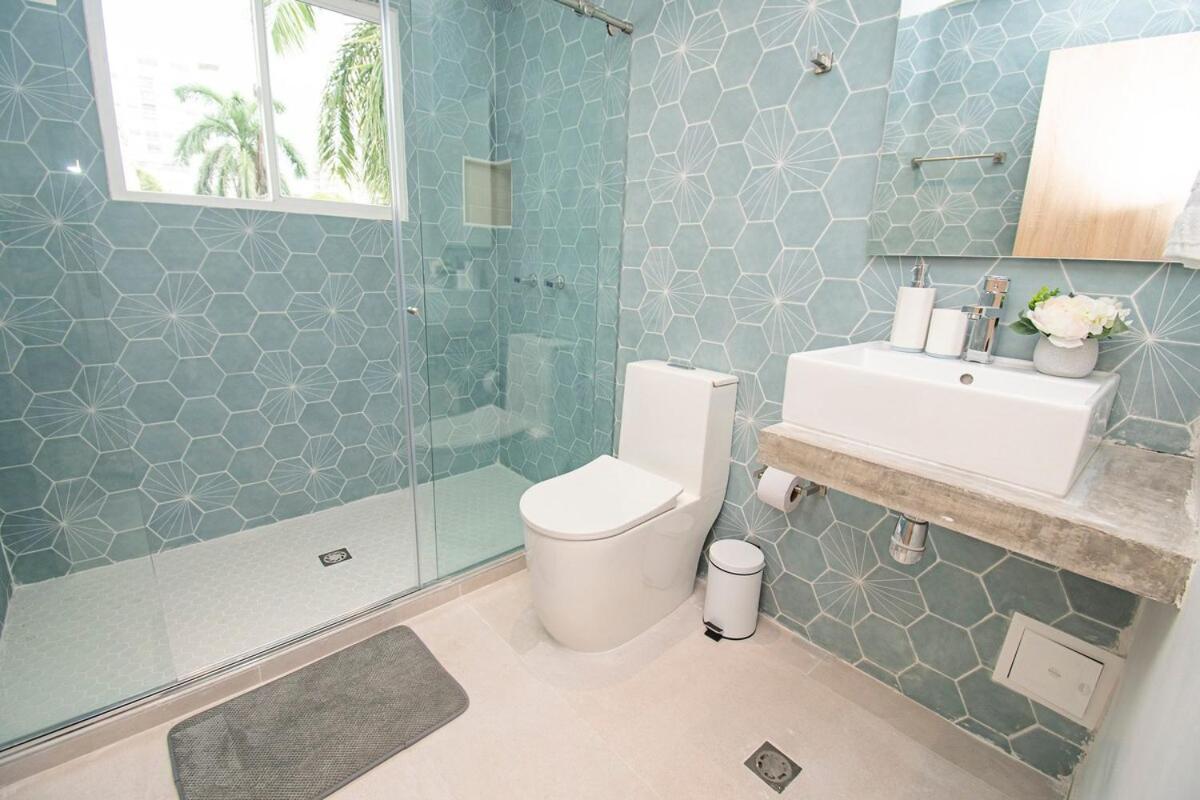 Lux House, Aldaba Selection * Cartagena