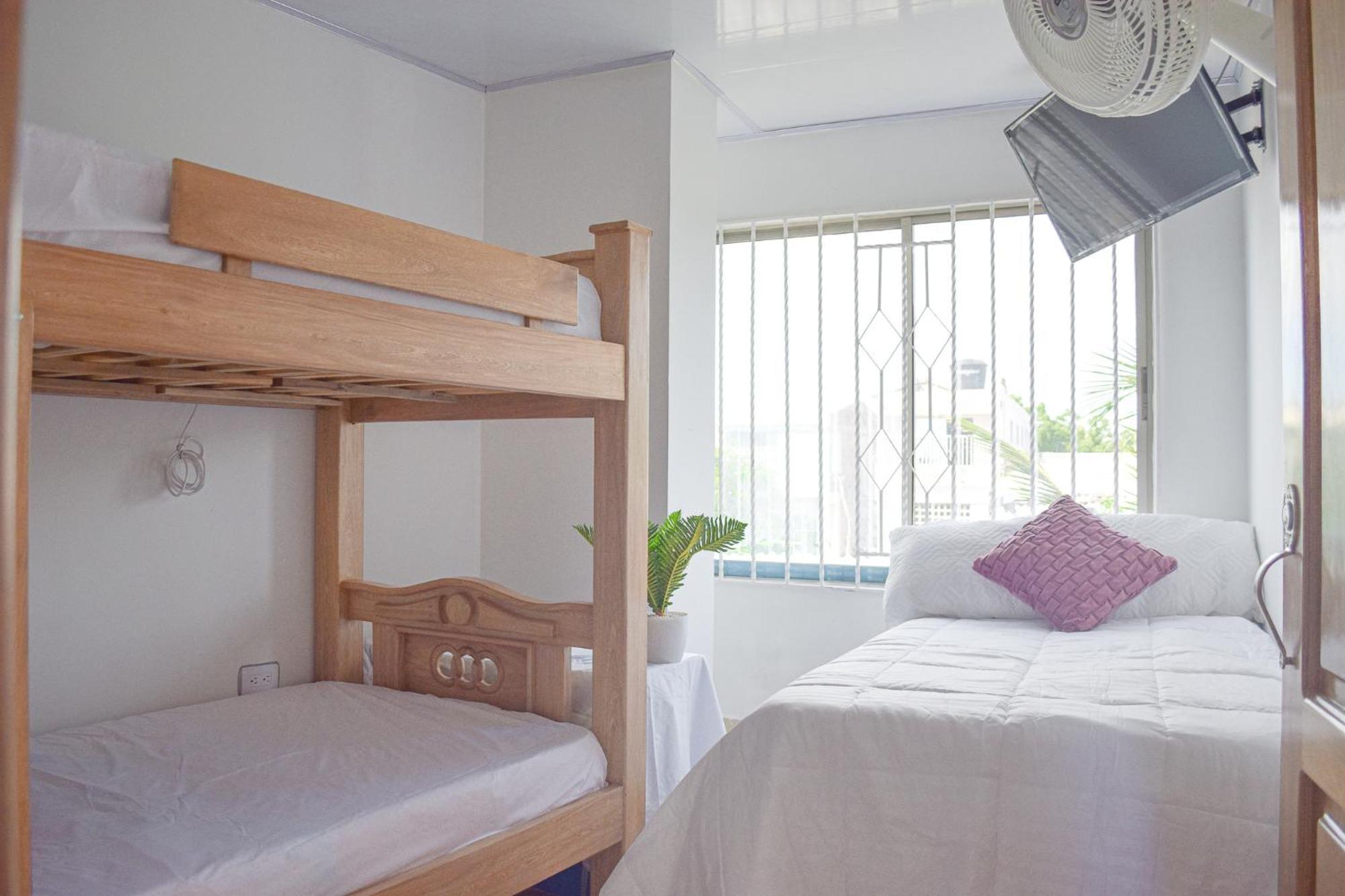 Montegezirim Beach House *