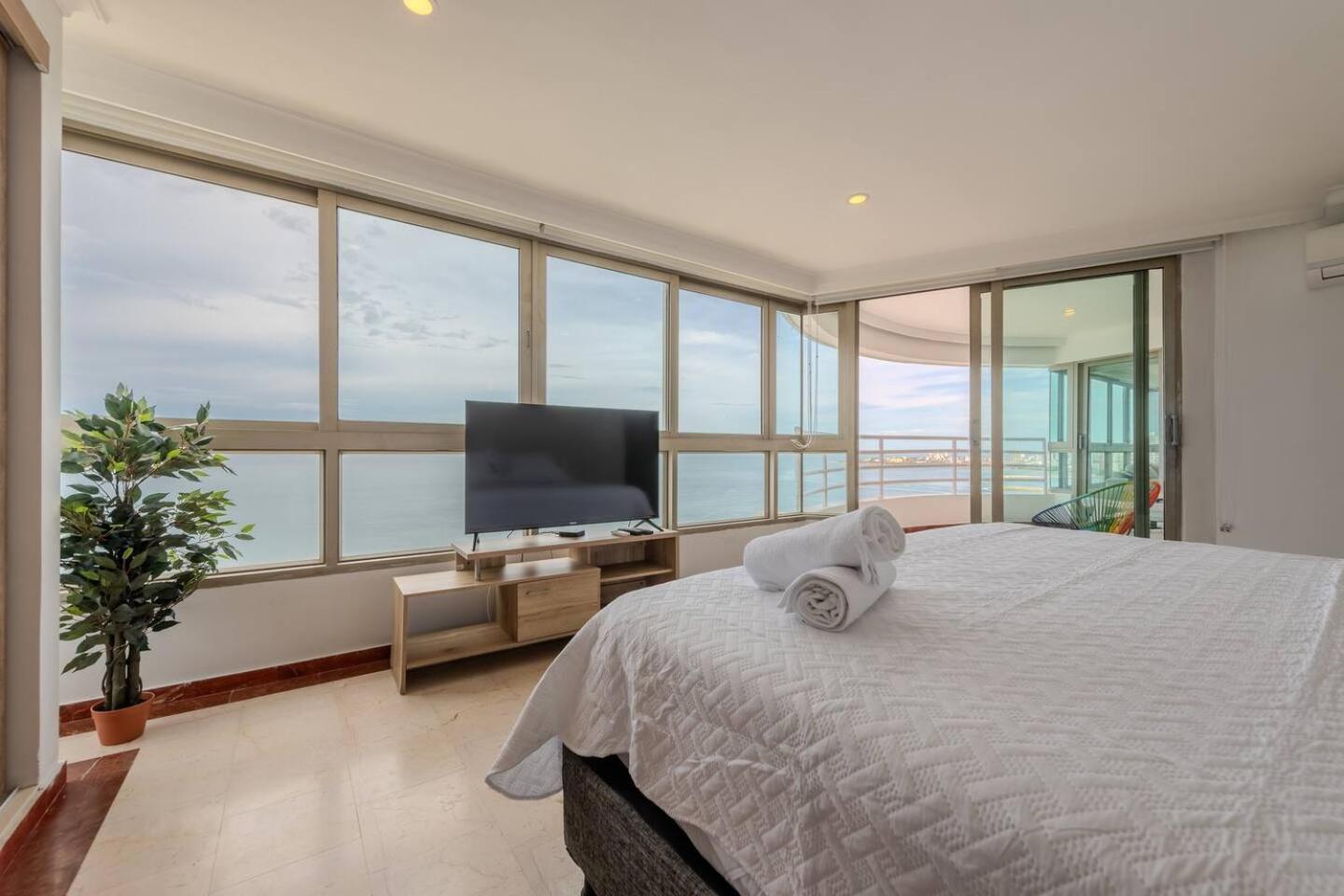 Spectacular 3br Ocean View In Bocagrande *