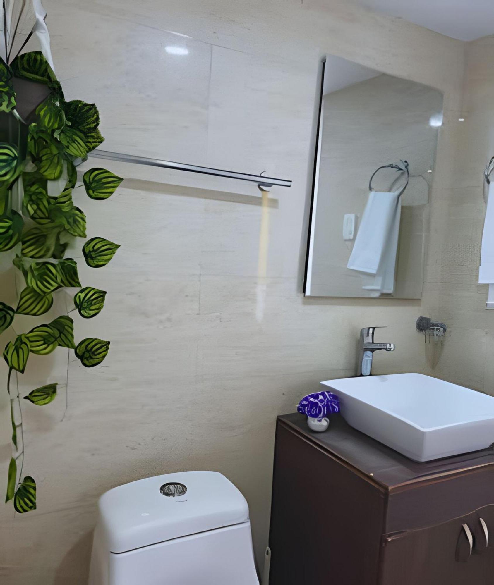 Precioso Apto En El Laguito A Pasos De La Playa Apartamento *