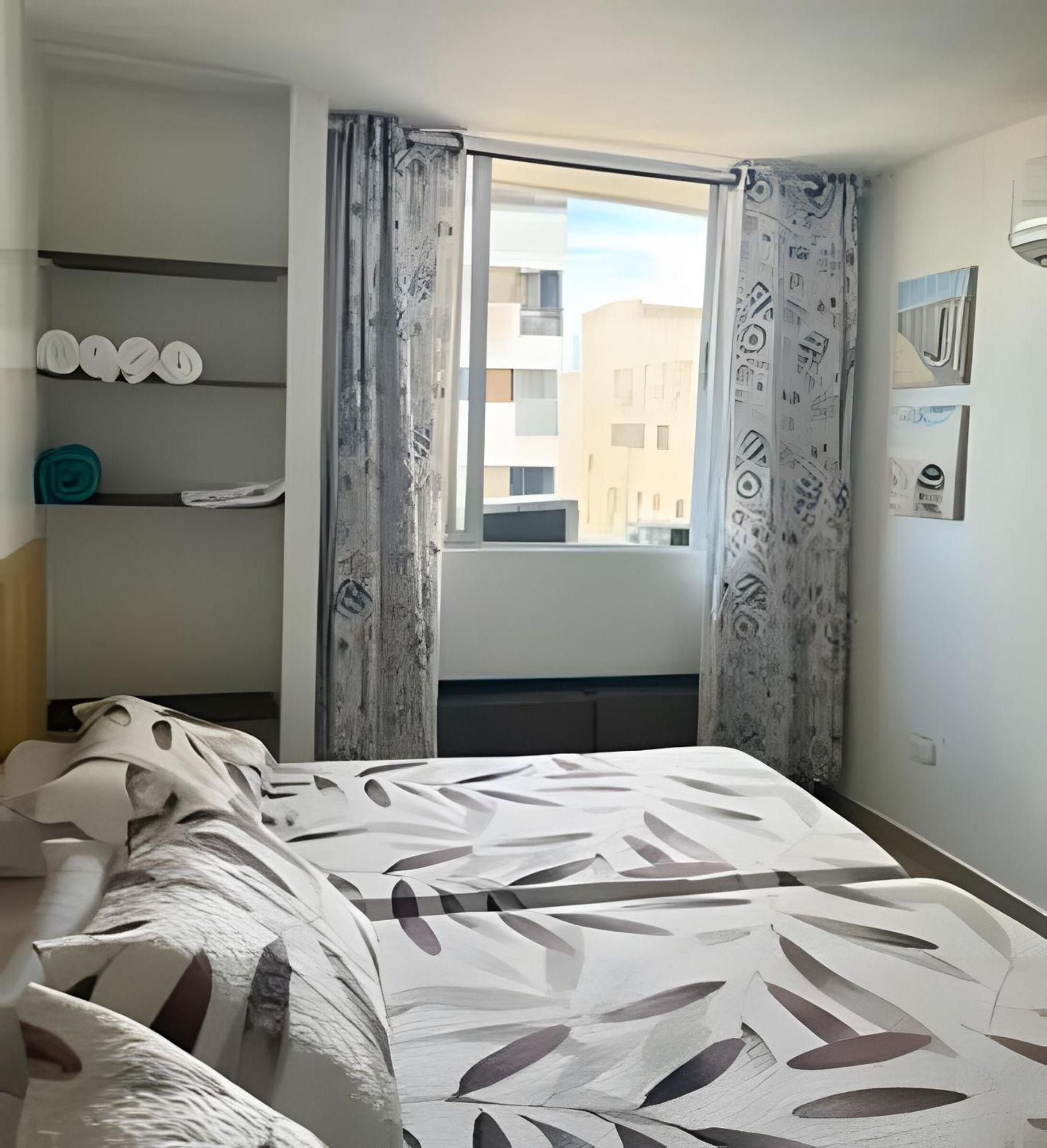Apartamento Precioso Apto En El Laguito A Pasos De La Playa *