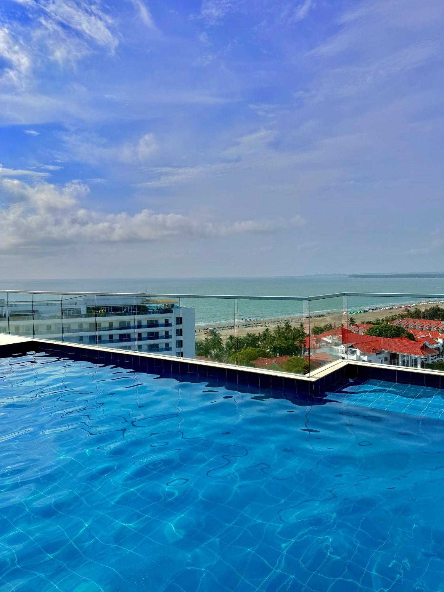 Apartamento En Cartagena Con Vista Al Mar, Piscina Rooftop Y Playa