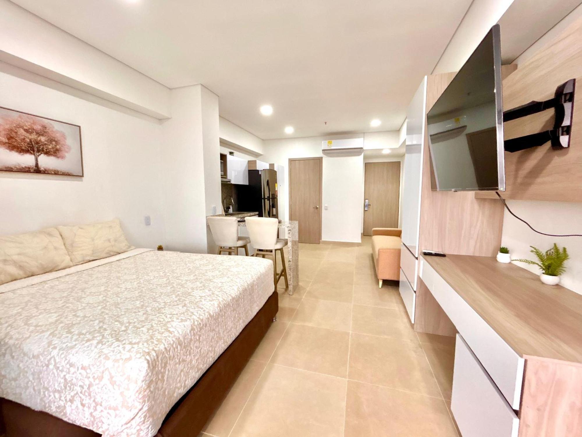 Apartasuit Beach, Barrio Crespo Cerca Del Aeropuerto Apartahotel