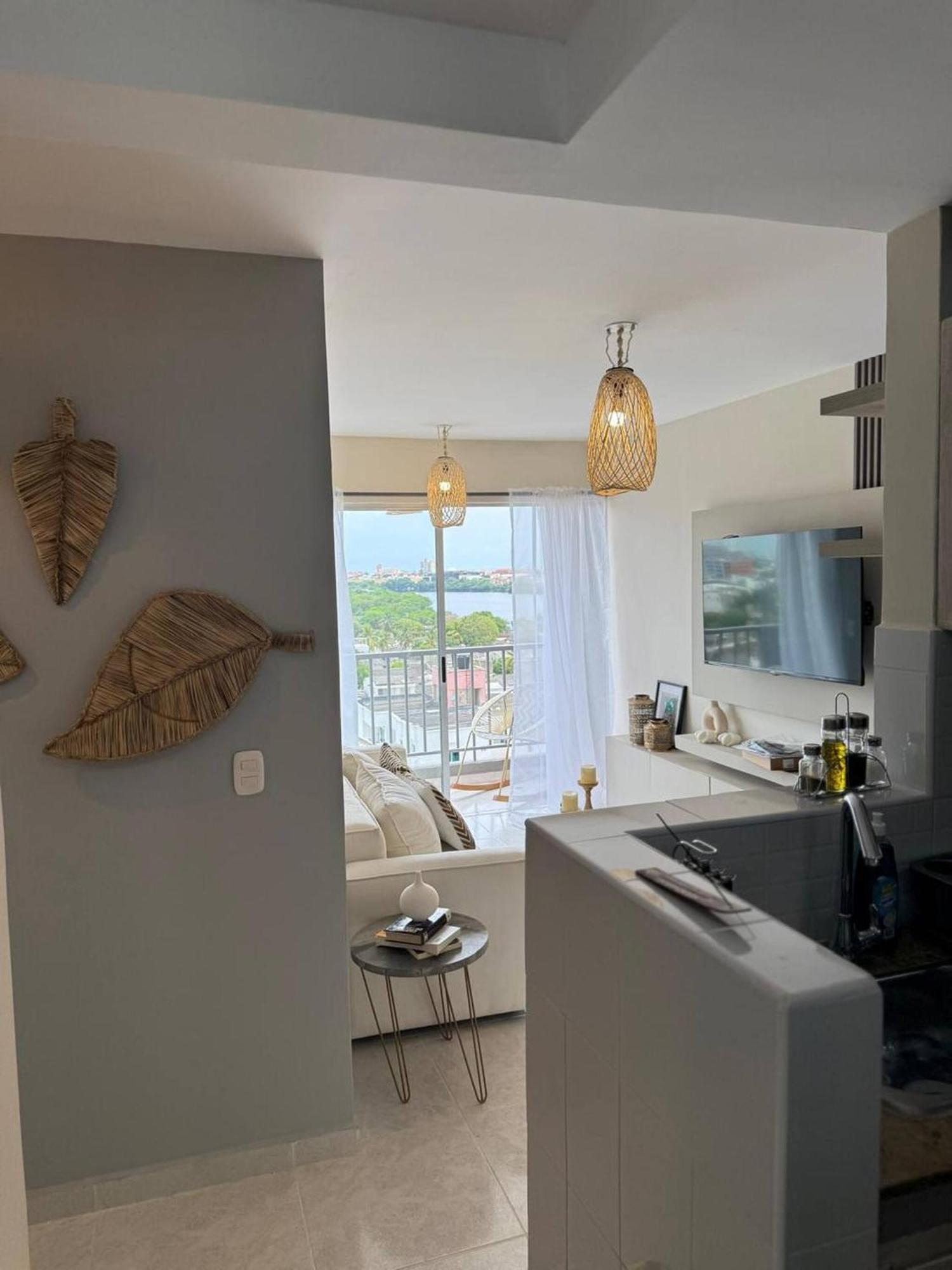 Cozy ,near Beach, Walled Apartamento