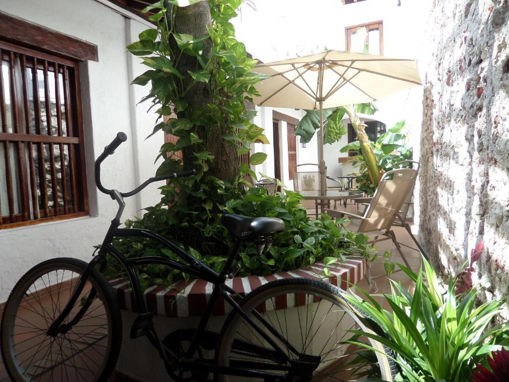 Casa Abril Hotel