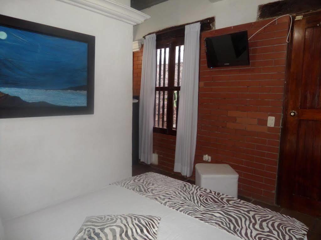 Casa Abril 3*